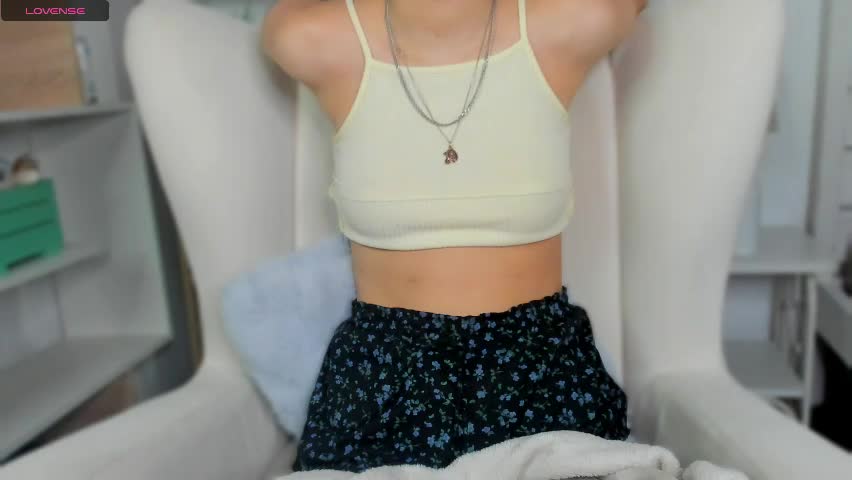 bunny_nova Cam Model Chat April 4, 2026