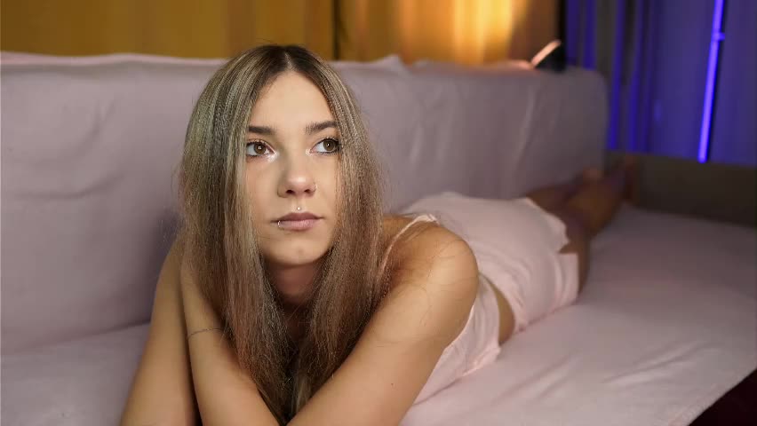 lovelygracee Cam Model Chat April 4, 2026