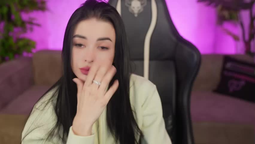 kira0541 Cam Model Chat April 4, 2026