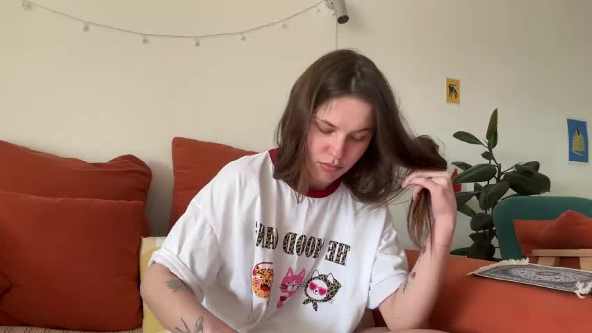 di_n_alex Cam Model Chat April 4, 2026