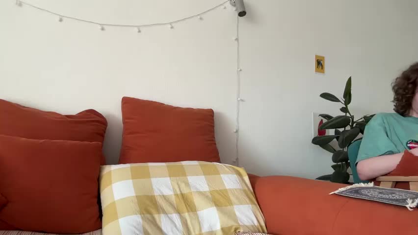 di_n_alex Cam Model Chat April 4, 2026