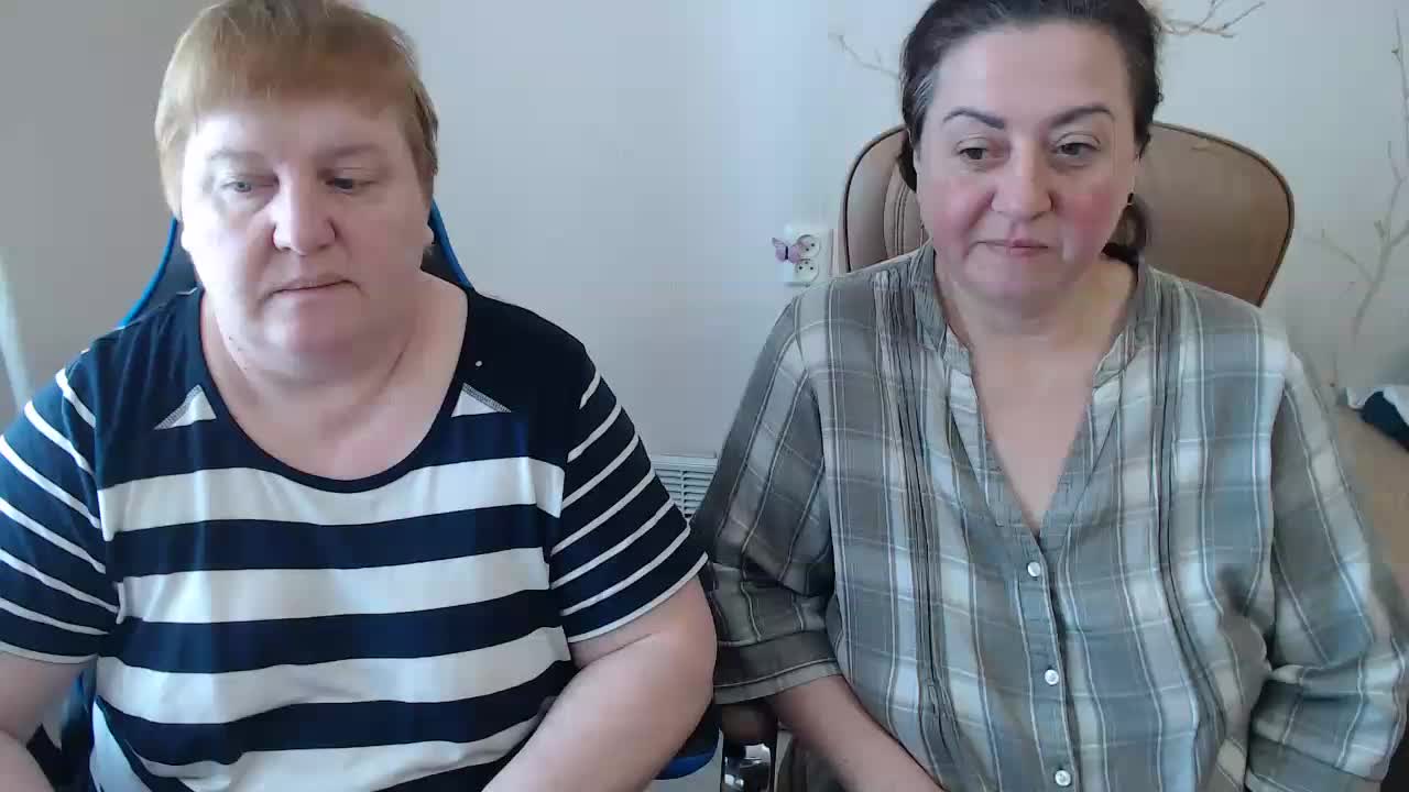 XMollyJaneEX Cam Model Chat April 4, 2026