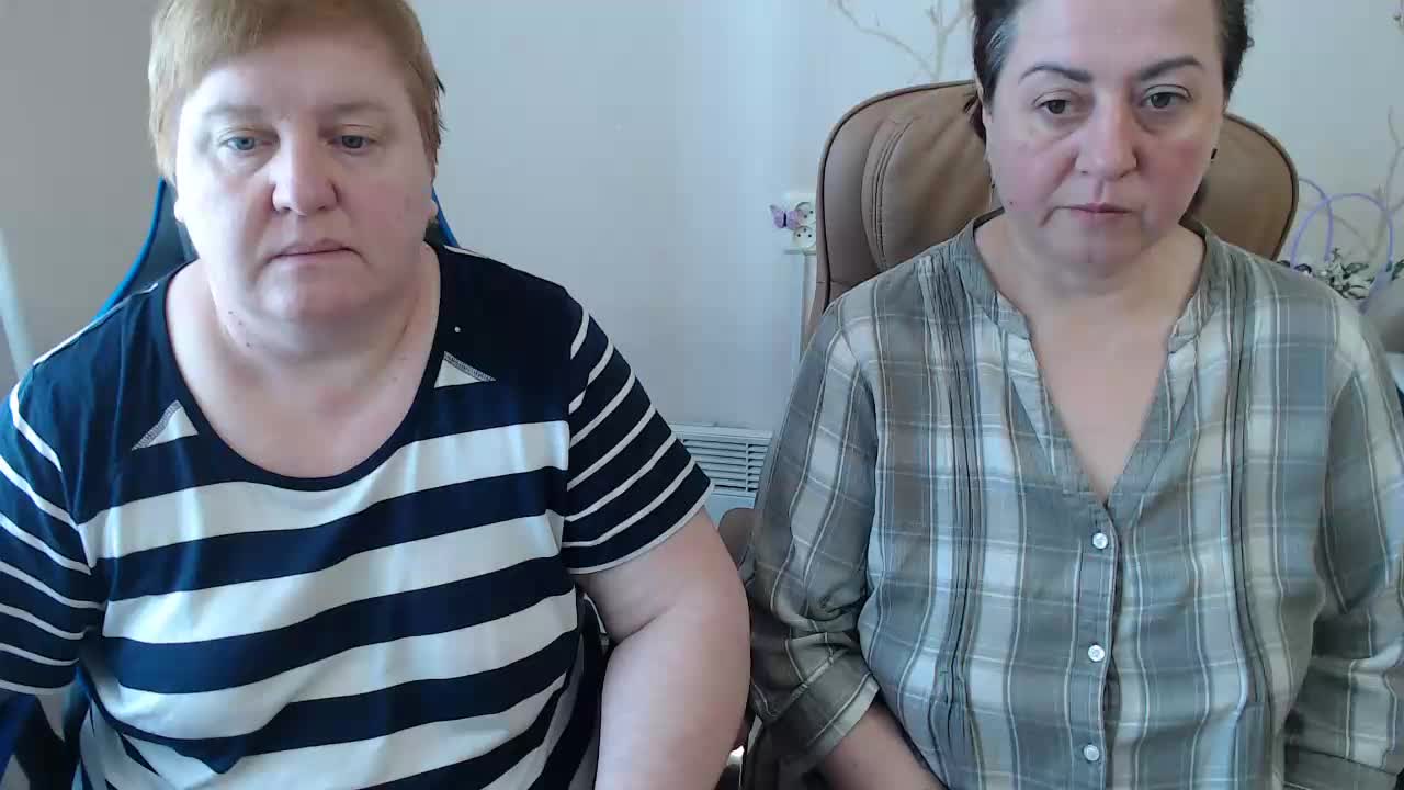 XMollyJaneEX Cam Model Chat April 4, 2026