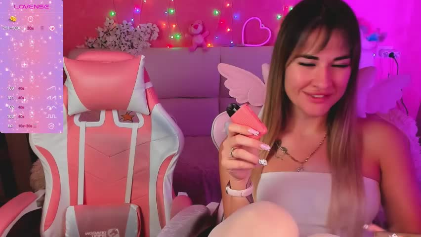 hotty_girls_here Cam Model Chat April 4, 2026