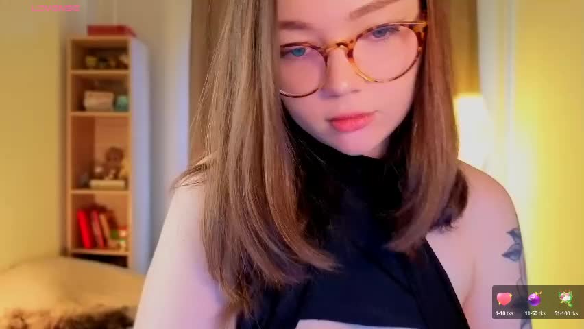 milly_saint Cam Model Chat April 4, 2026