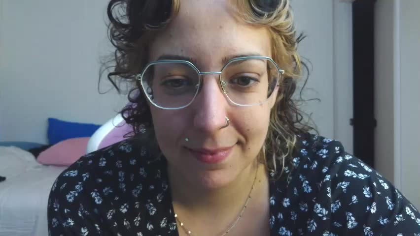 findomglana Cam Model Chat April 4, 2026