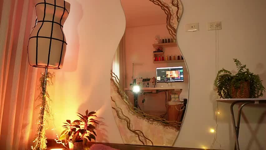 chloebritto Cam Model Chat April 5, 2026