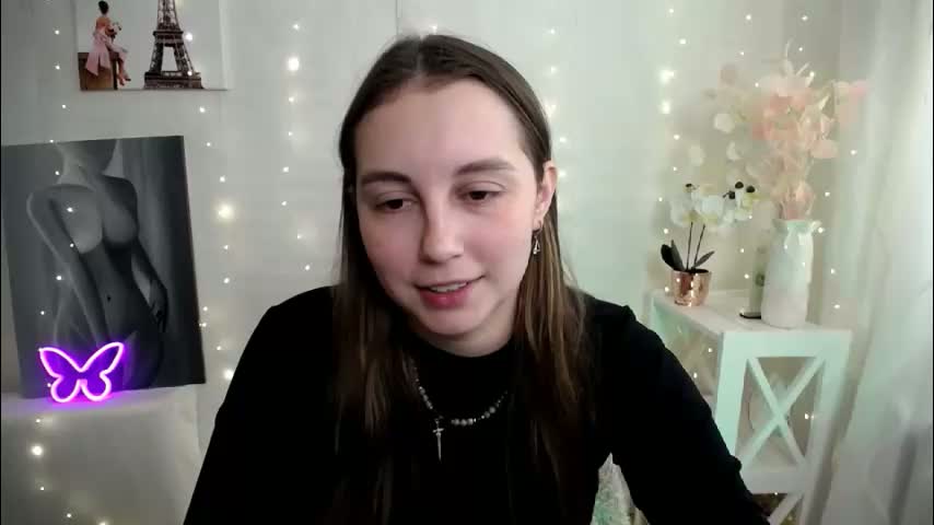 yours_piece_of_happiness_ Cam Model Chat April 5, 2026