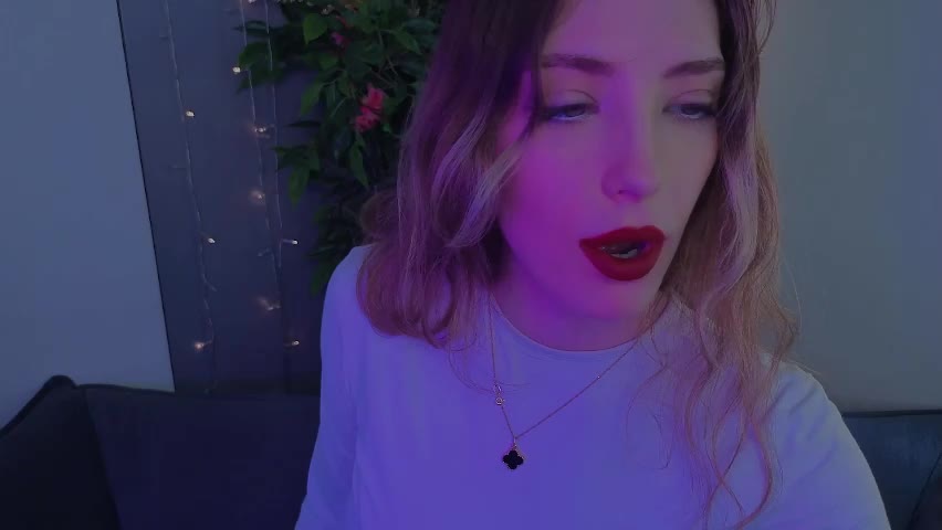 isobelsteinger Cam Model Chat April 5, 2026