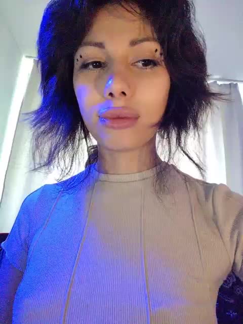 Tinablackkk Cam Model Chat April 6, 2026