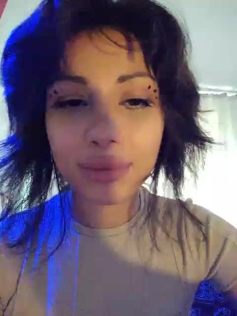 Tinablackkk Cam Model Chat April 6, 2026