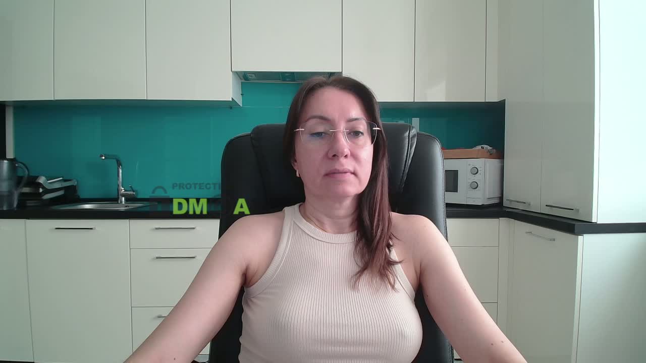 Valerianice Cam Model Chat April 6, 2026