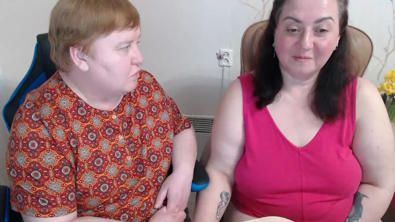 XMollyJaneEX Cam Model Chat April 6, 2026