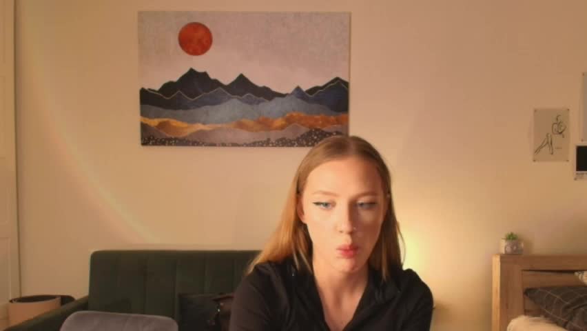 caressyourself Cam Model Chat April 6, 2026