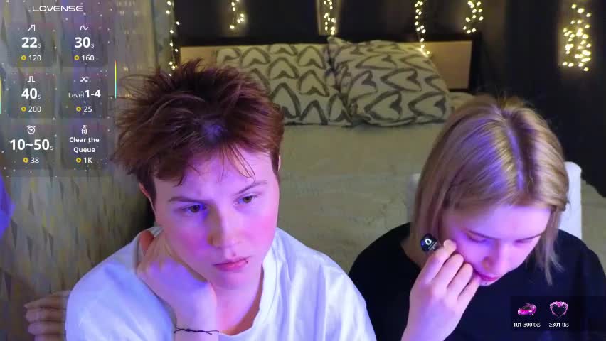 berry_assortment Cam Model Chat April 6, 2026