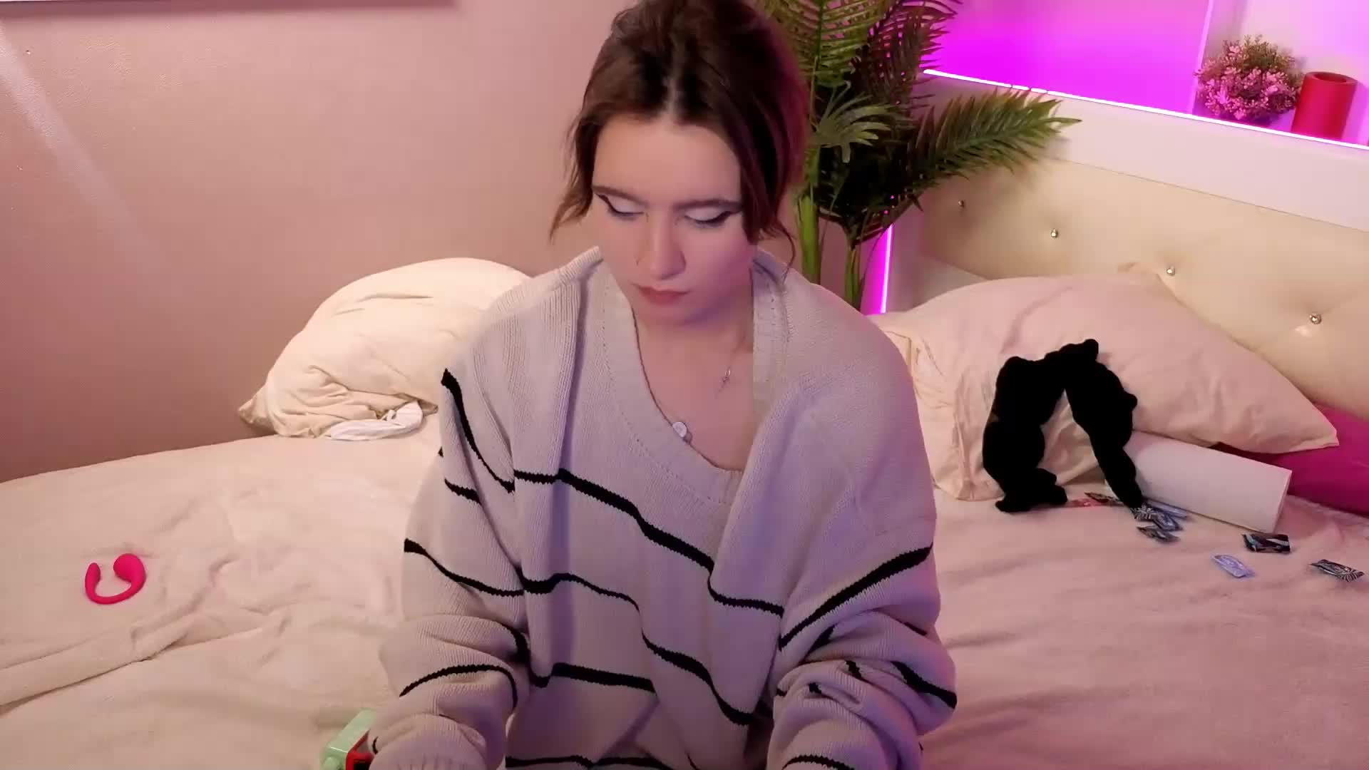 MaoandLulu Cam Model Chat April 6, 2026
