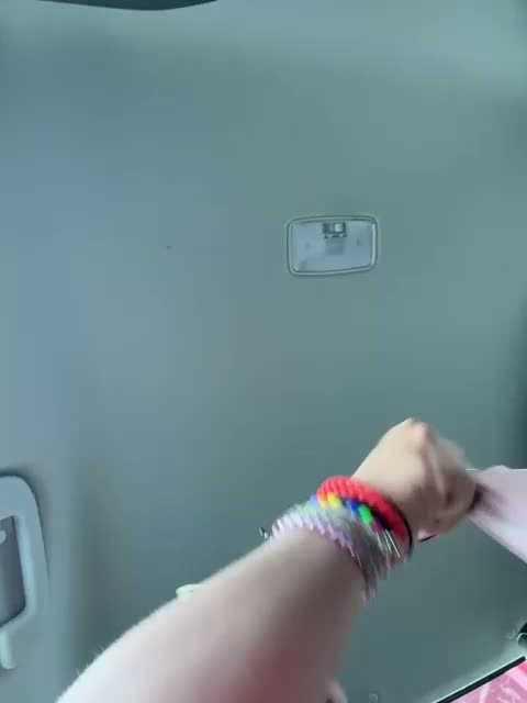 KROSHKA_N Cam Model Chat April 7, 2026