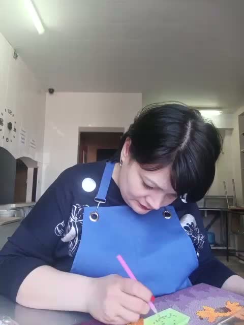 Ailin2 Cam Model Chat April 7, 2026