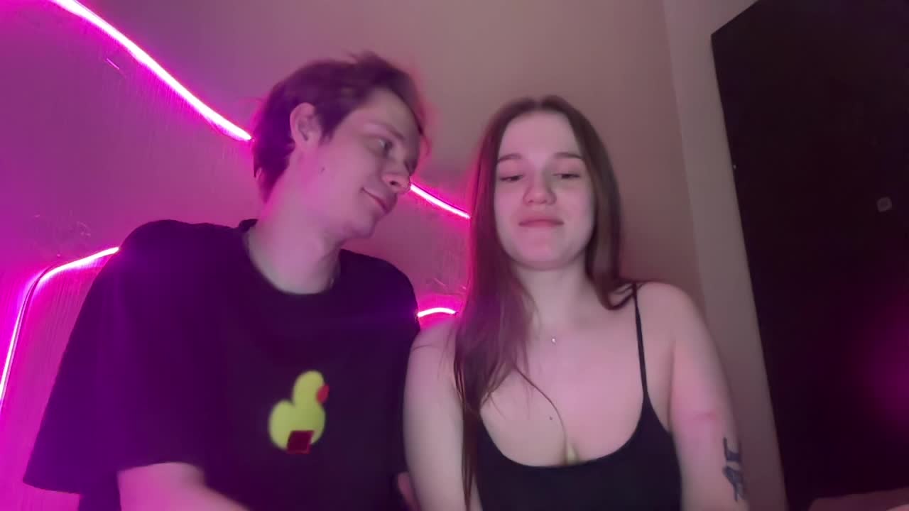 titsDestroy2007 Cam Model Chat April 7, 2026