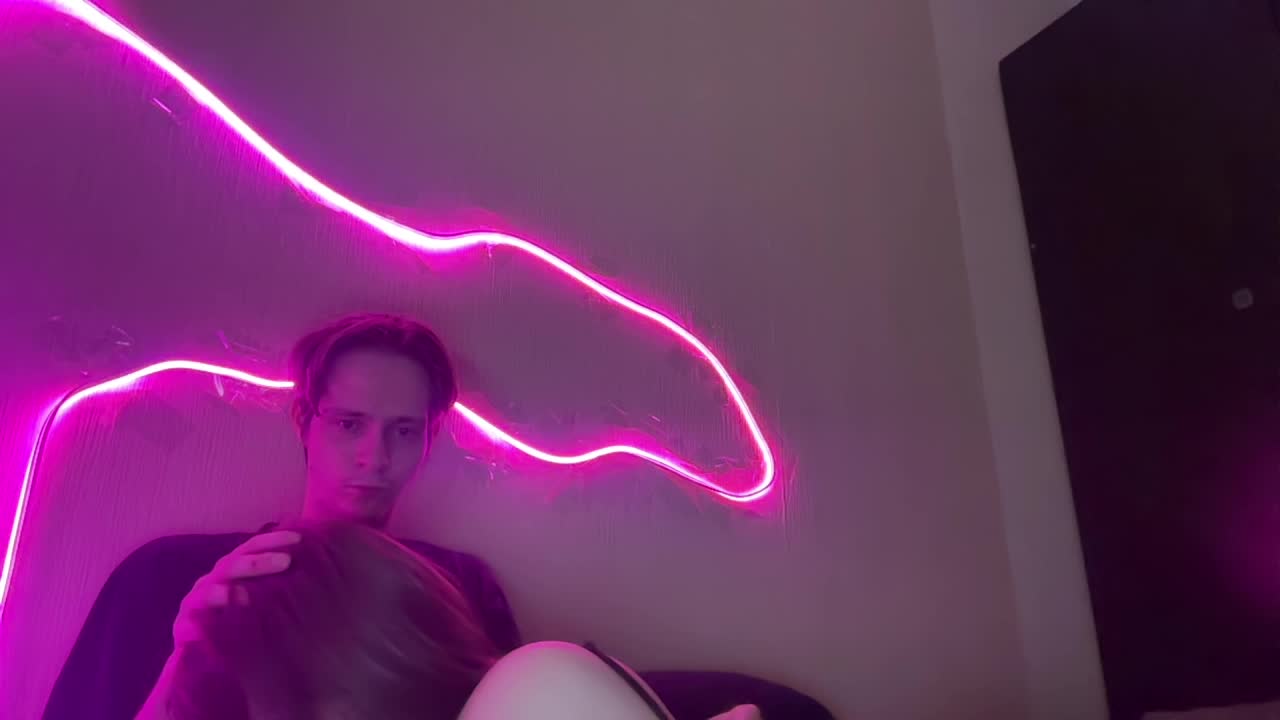 titsDestroy2007 Cam Model Chat April 7, 2026