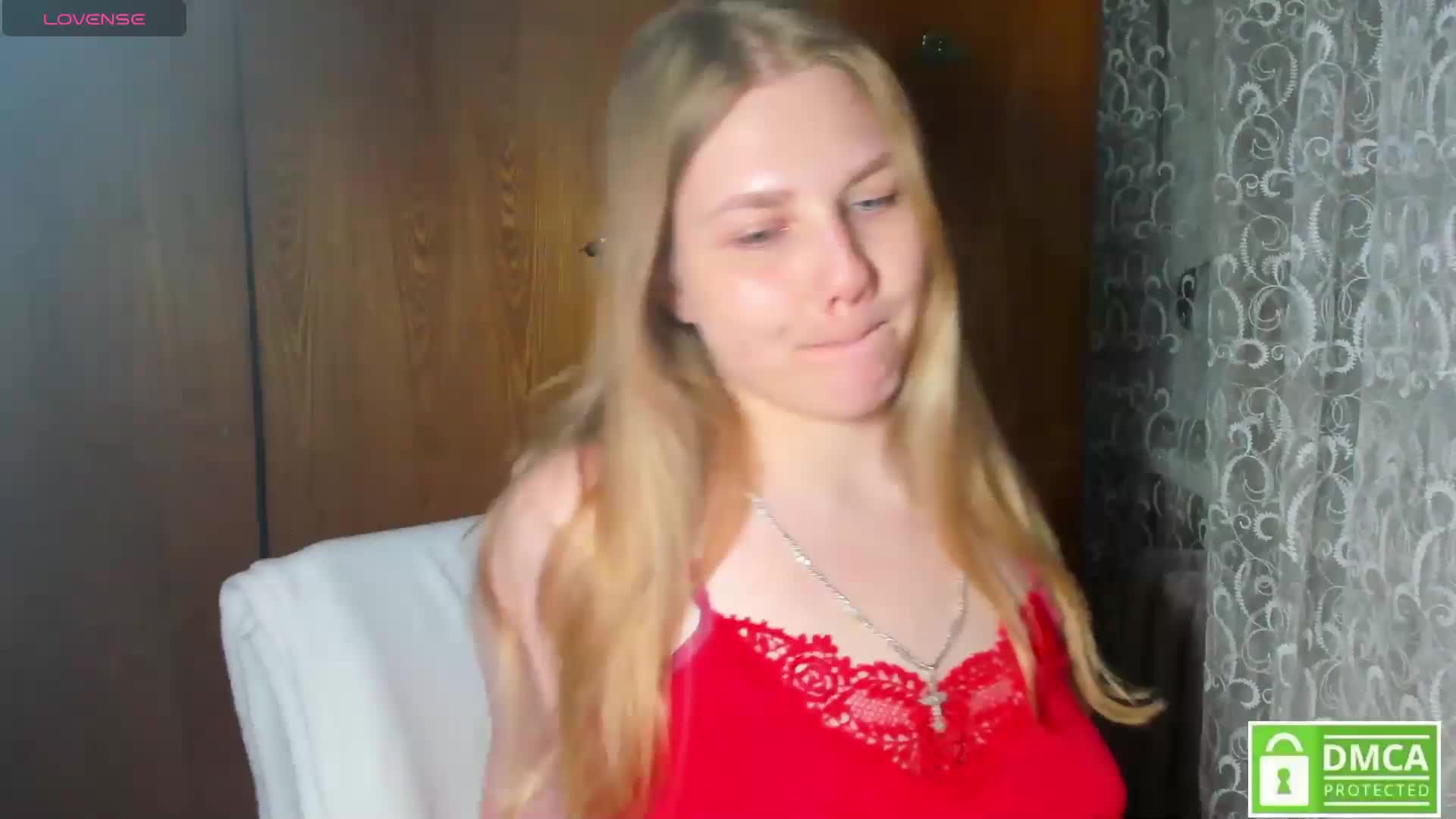 Emma-Frizea Cam Model Chat April 7, 2026