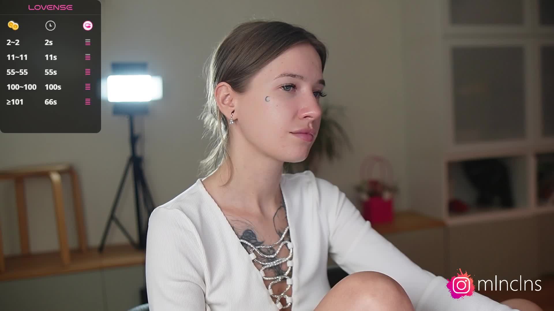 mel-collins Cam Model Chat April 7, 2026