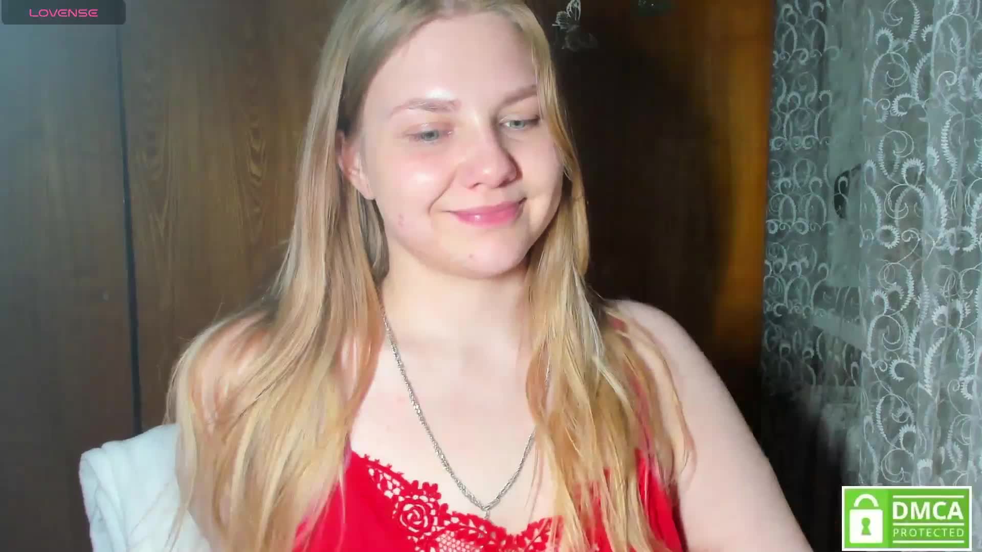 Emma-Frizea Cam Model Chat April 7, 2026