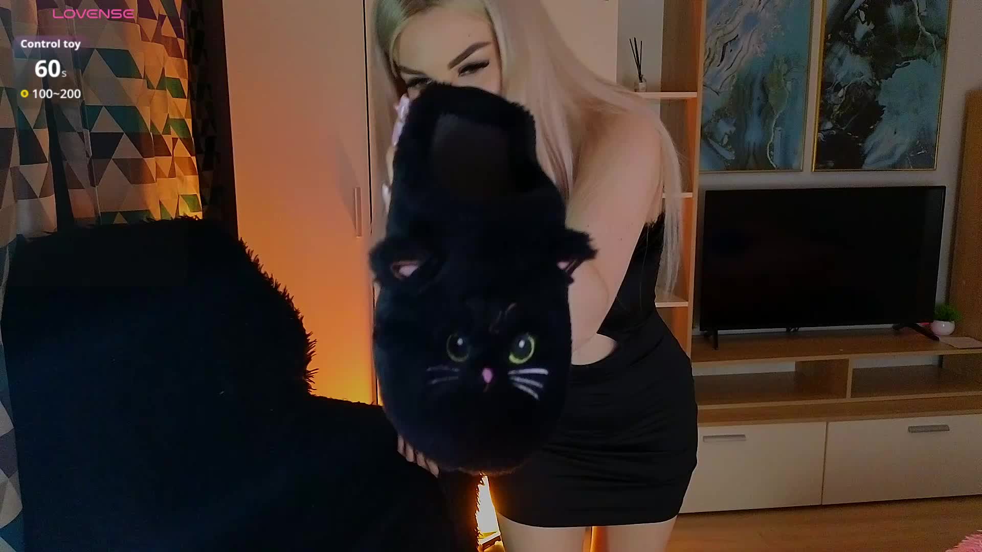 MilanaOmgReal Cam Model Chat April 7, 2026