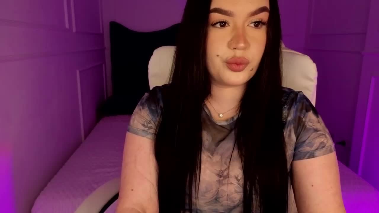 tinafox Cam Model Chat April 7, 2026