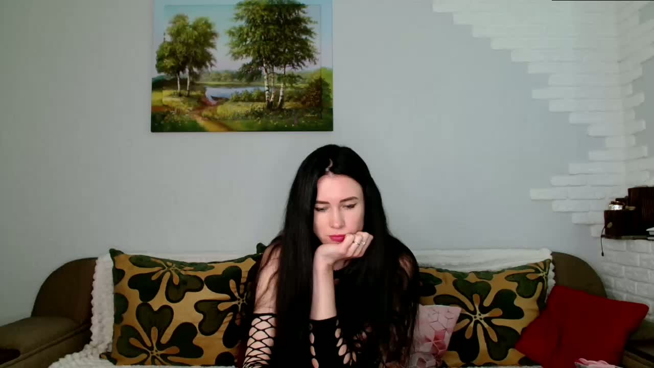 MilfLunna Cam Model Chat April 7, 2026