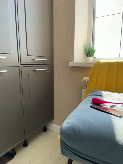 Luna_Lu Cam Model Chat April 7, 2026