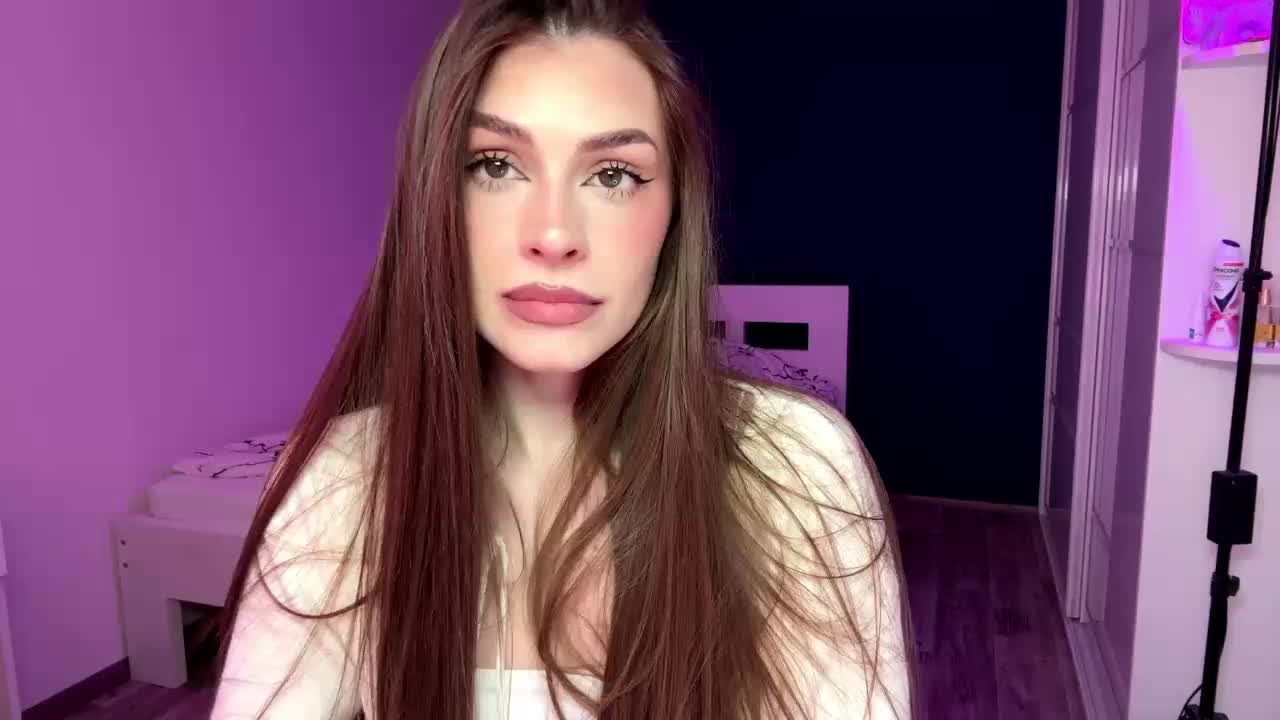 RonnieRose Cam Model Chat April 7, 2026