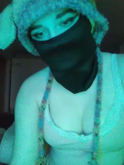 Cutie-Patoot1e Cam Model Chat April 7, 2026