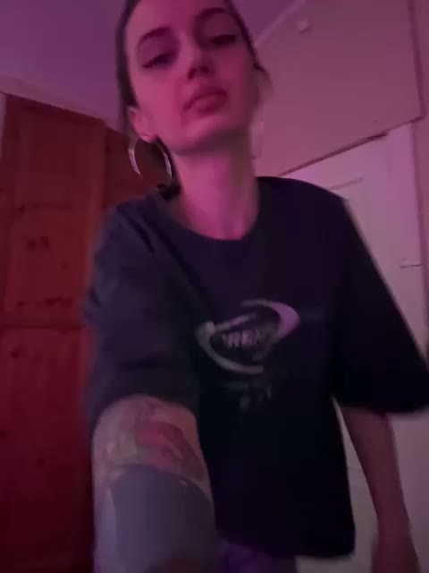 Wow-Eva Cam Model Chat April 8, 2026