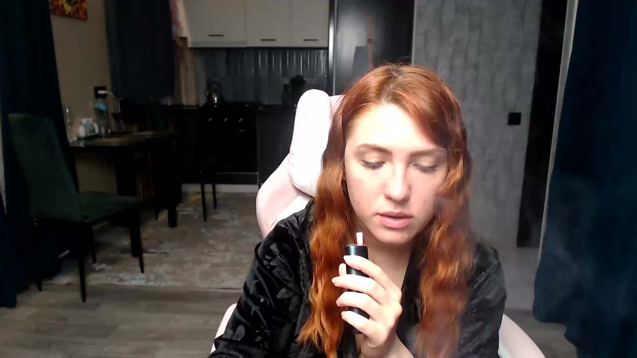 Regimasmile Cam Model Chat April 8, 2026