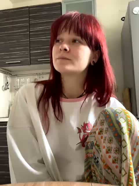 stillHer Cam Model Chat April 8, 2026