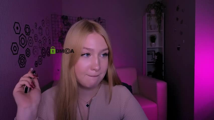 playful_sophie Cam Model Chat April 8, 2026