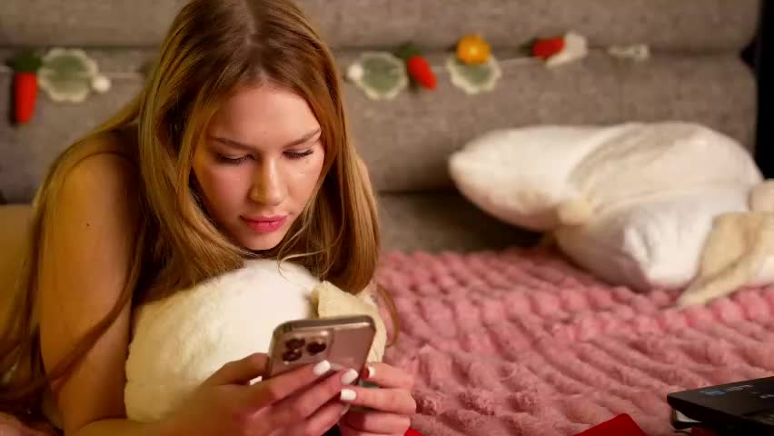 anna13121312 Cam Model Chat April 8, 2026