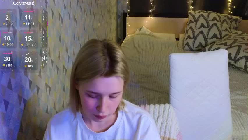 babees_eva Cam Model Chat April 9, 2026