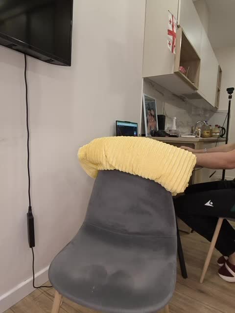 KissMyAss Cam Model Chat April 9, 2026