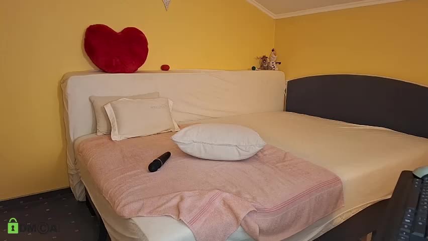 cuddlings Cam Model Chat April 9, 2026