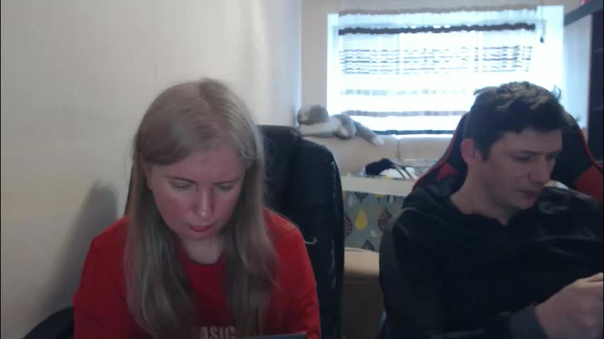 jenisandpeter Cam Model Chat April 9, 2026