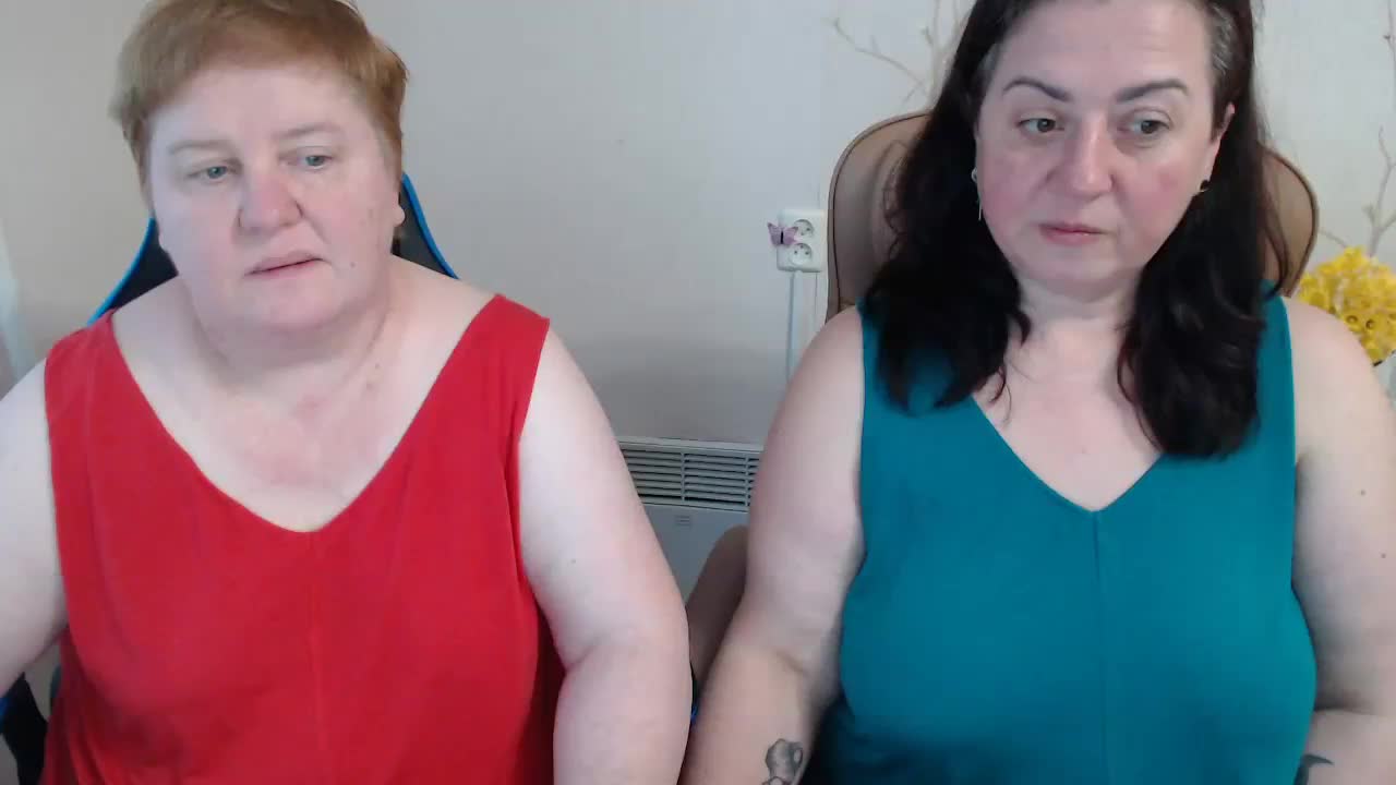 XMollyJaneEX Cam Model Chat April 9, 2026