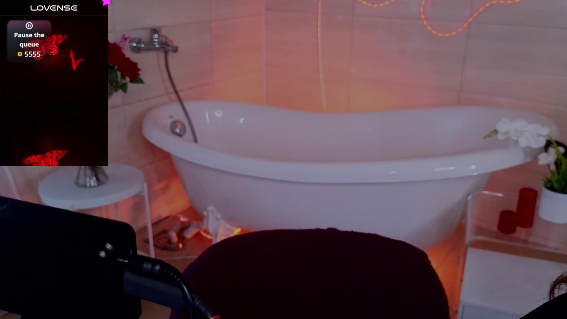 CoralineJones Cam Model Chat April 10, 2026