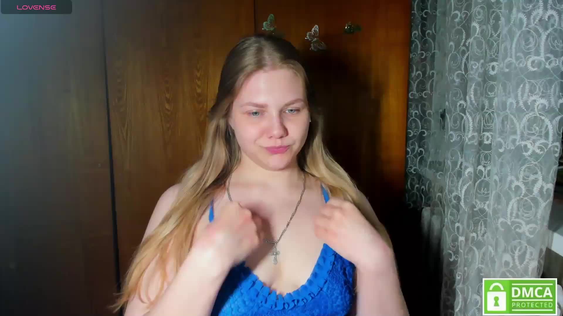 Emma-Frizea Cam Model Chat April 10, 2026