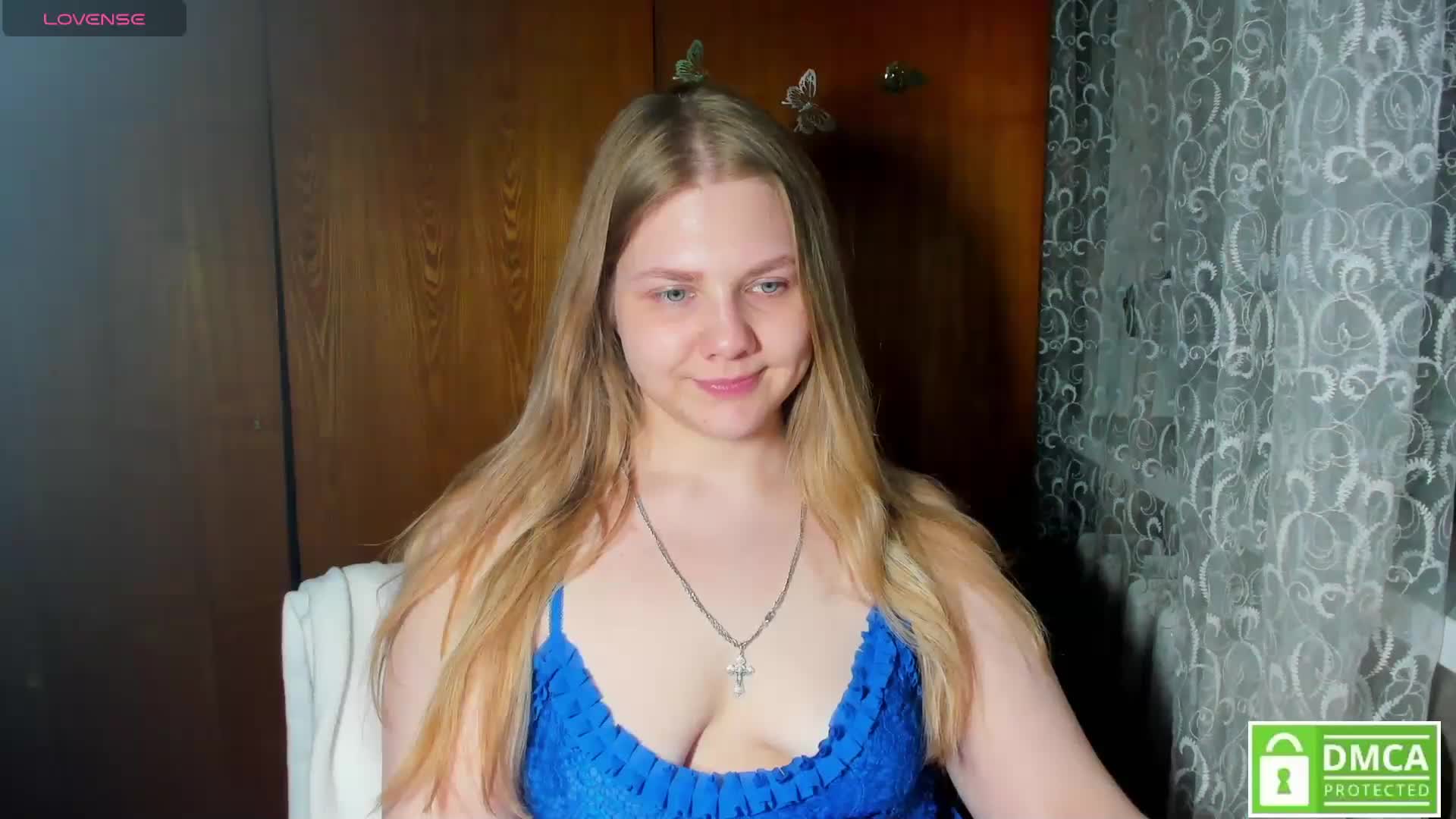 Emma-Frizea Cam Model Chat April 10, 2026