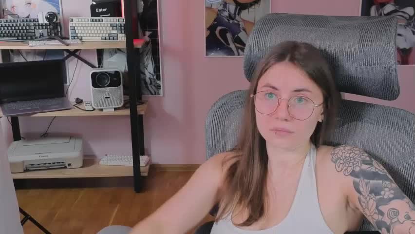 _lovelylove_ Cam Model Chat April 10, 2026