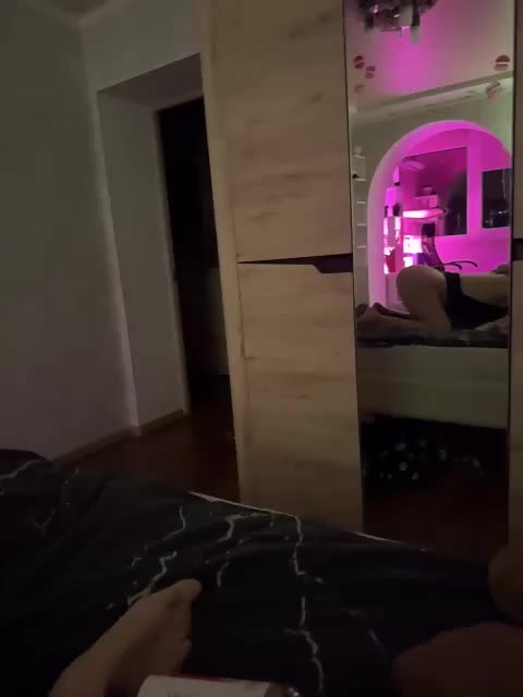 BeachAss Cam Model Chat April 10, 2026