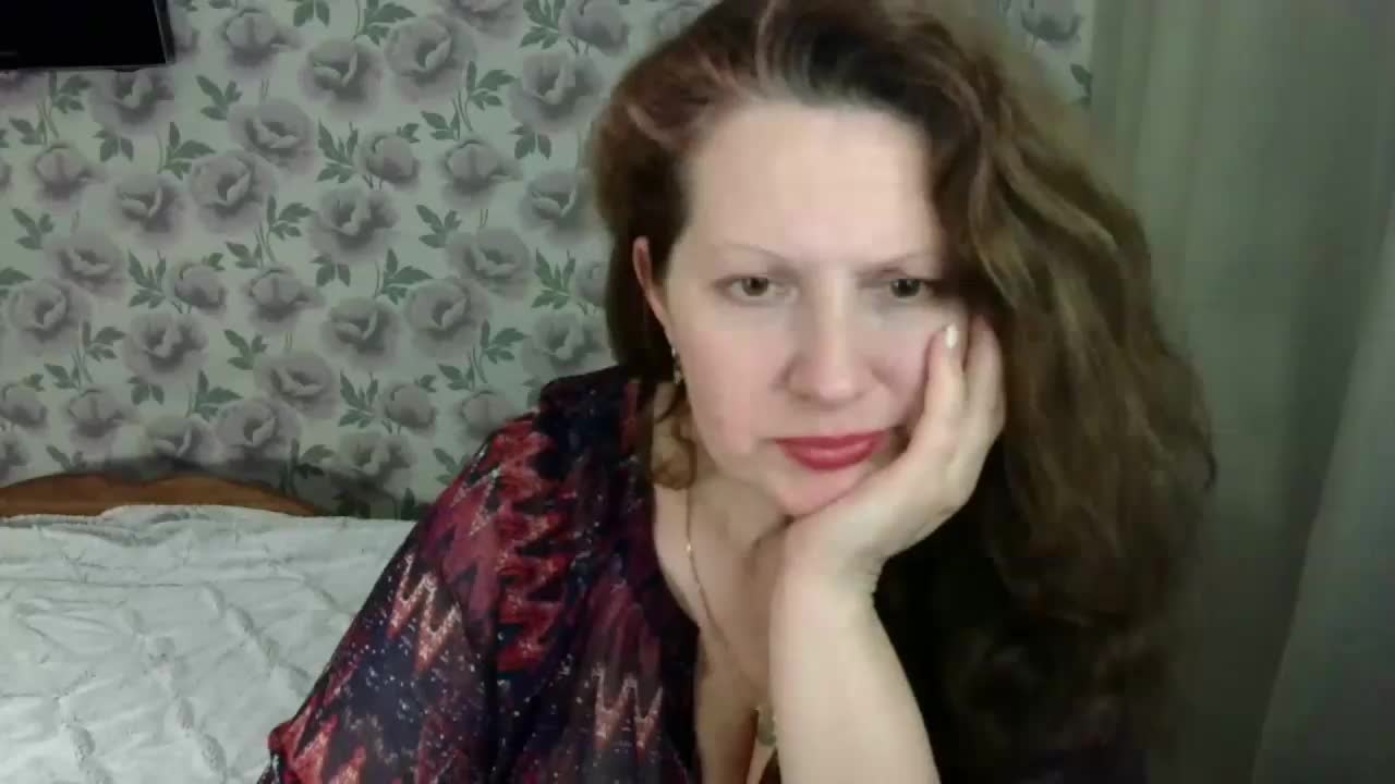 AriaLust Cam Model Chat April 10, 2026