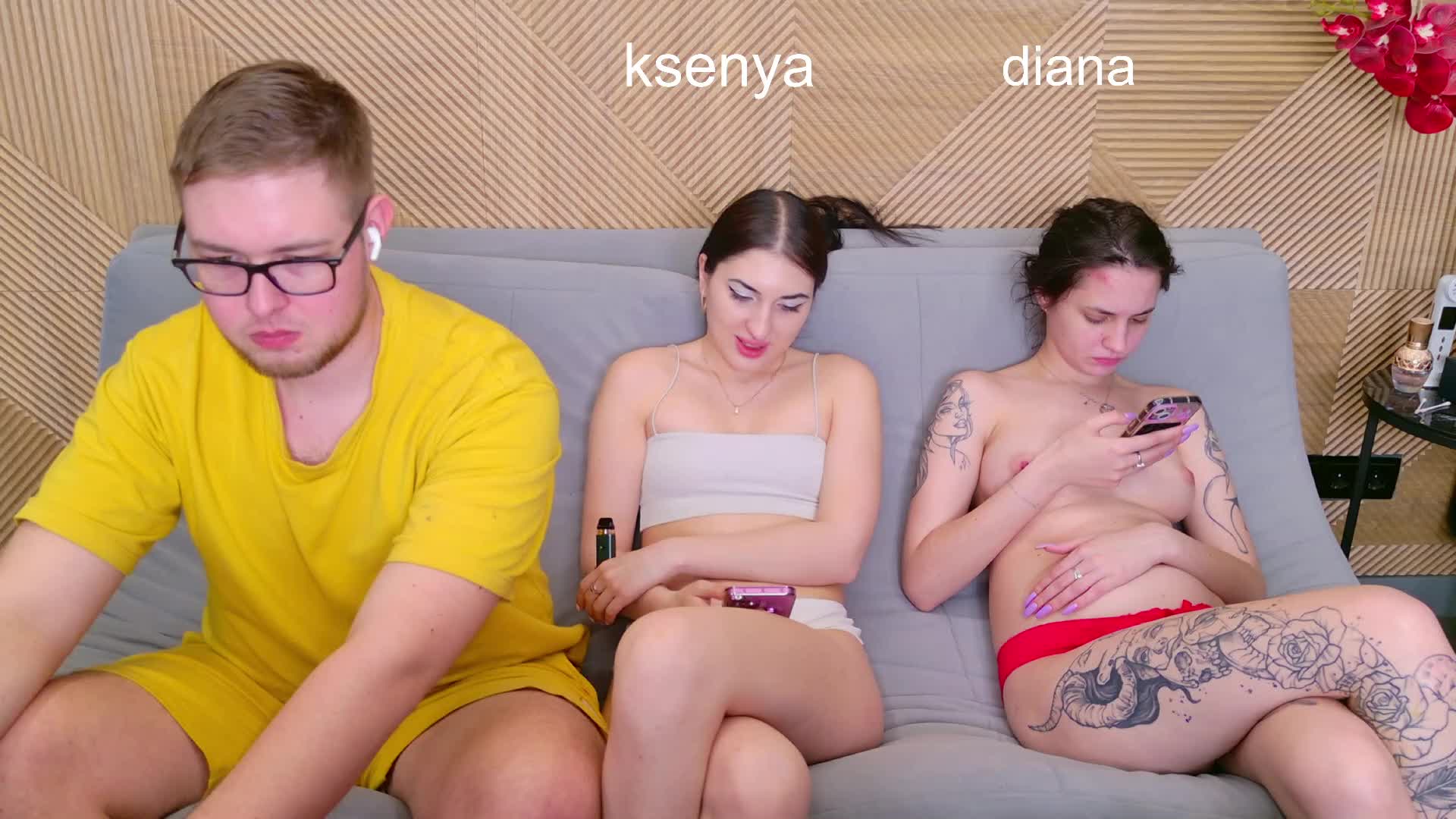 WebcamSlut Cam Model Chat April 11, 2026